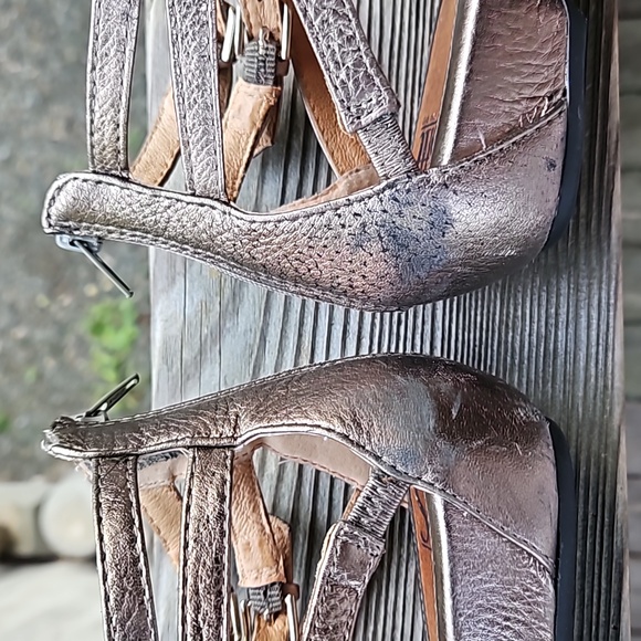 Sofft Strappy Sandals | Leather - Picture 6 of 11